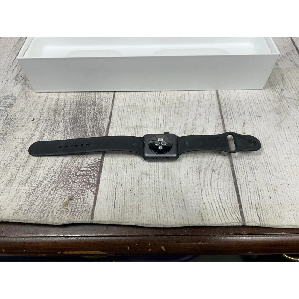 PARTS Apple Watch Series 3 - Composite Black 42mm AS IS - Broken Screen with Box